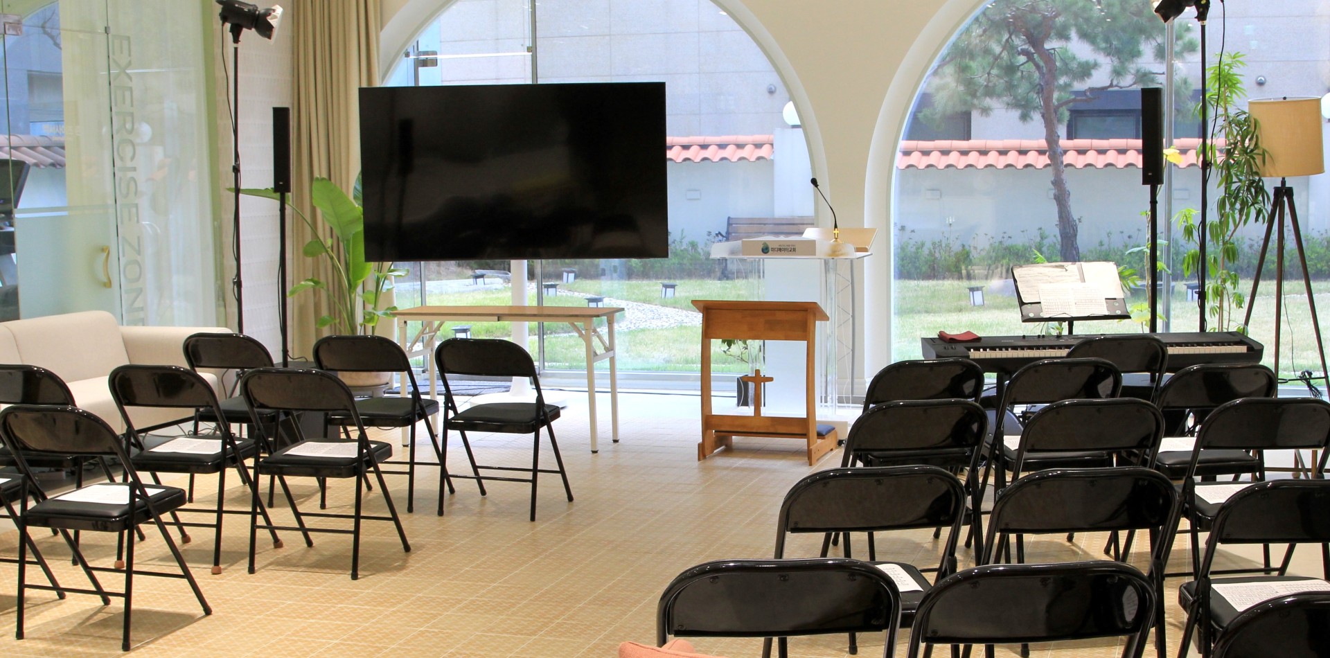 미디에이터교회